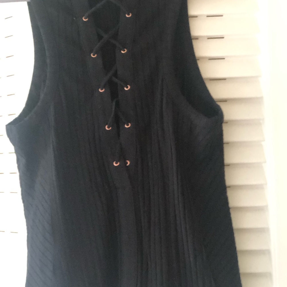 Free people sz large black tank new, never worn